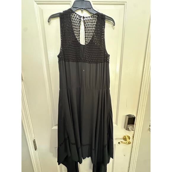 BCBGMAXAZRIA Women's Black Kristen Lace Asymmetric Midi Dress Size Large - Picture 1 of 8